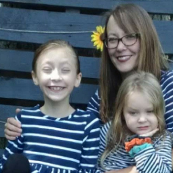 Meet your Posher, Em - Picture 1 of 1